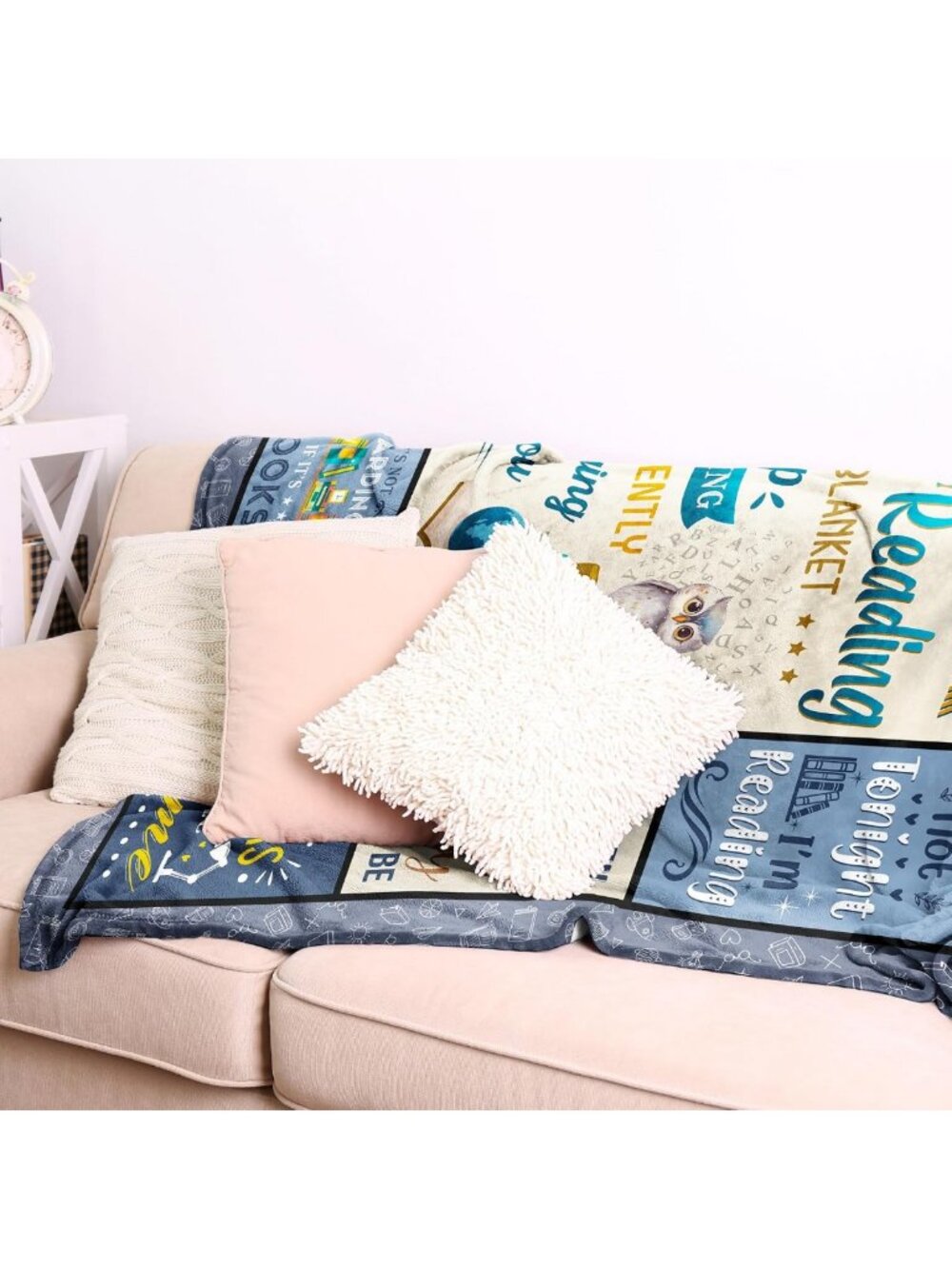 Cozy Book Reading Blanket 60" x 50" - Perfect Gift for Book Lovers & Readers - Picture 5 of 7